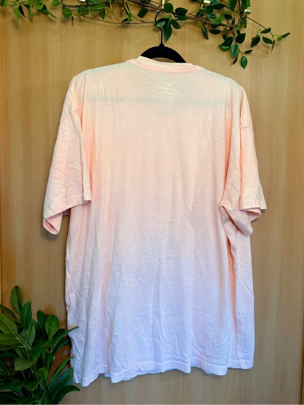 Nike Loose Fit Graphic Tee - Pale Peach